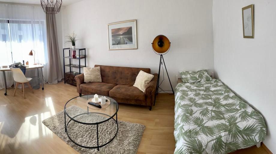 Schoene, Gut Ausgestattete Wohnung Fuer 1 Bis 4 Personen - Zentral Gelegen Bad Ems Exterior photo