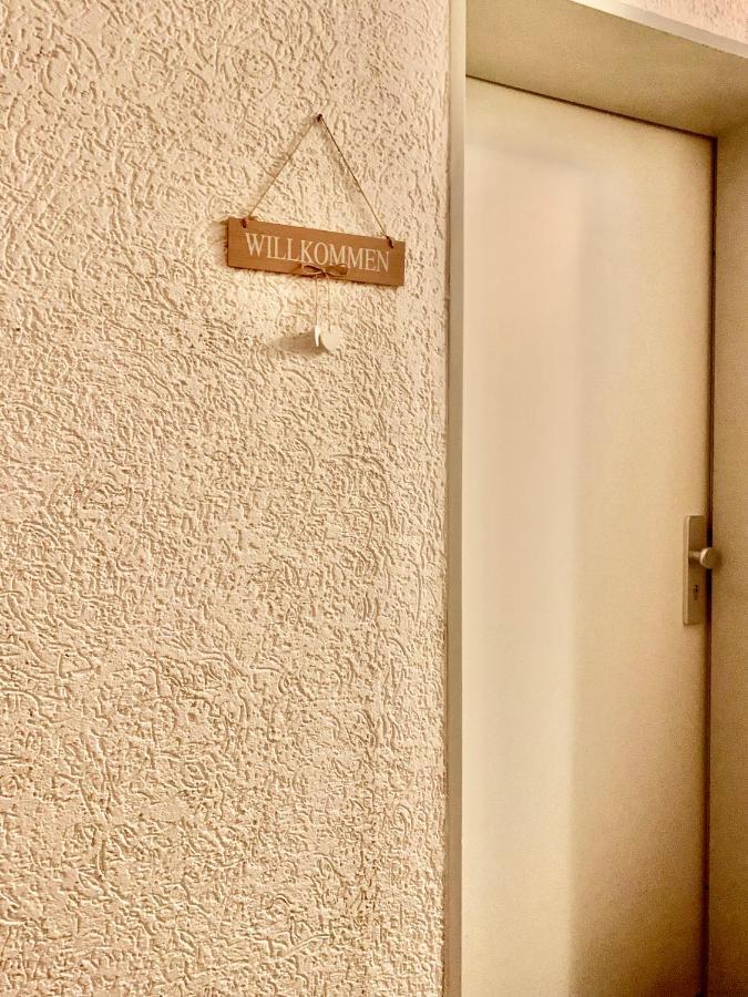 Schoene, Gut Ausgestattete Wohnung Fuer 1 Bis 4 Personen - Zentral Gelegen Bad Ems Exterior photo